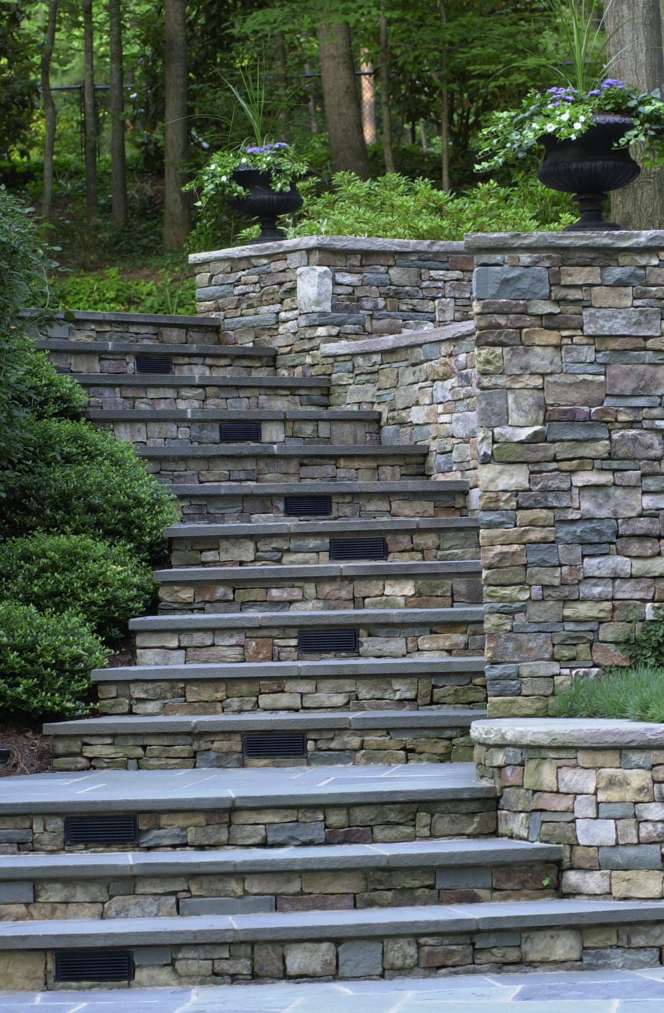 What Is the Difference Between Hardscape and Masonry?