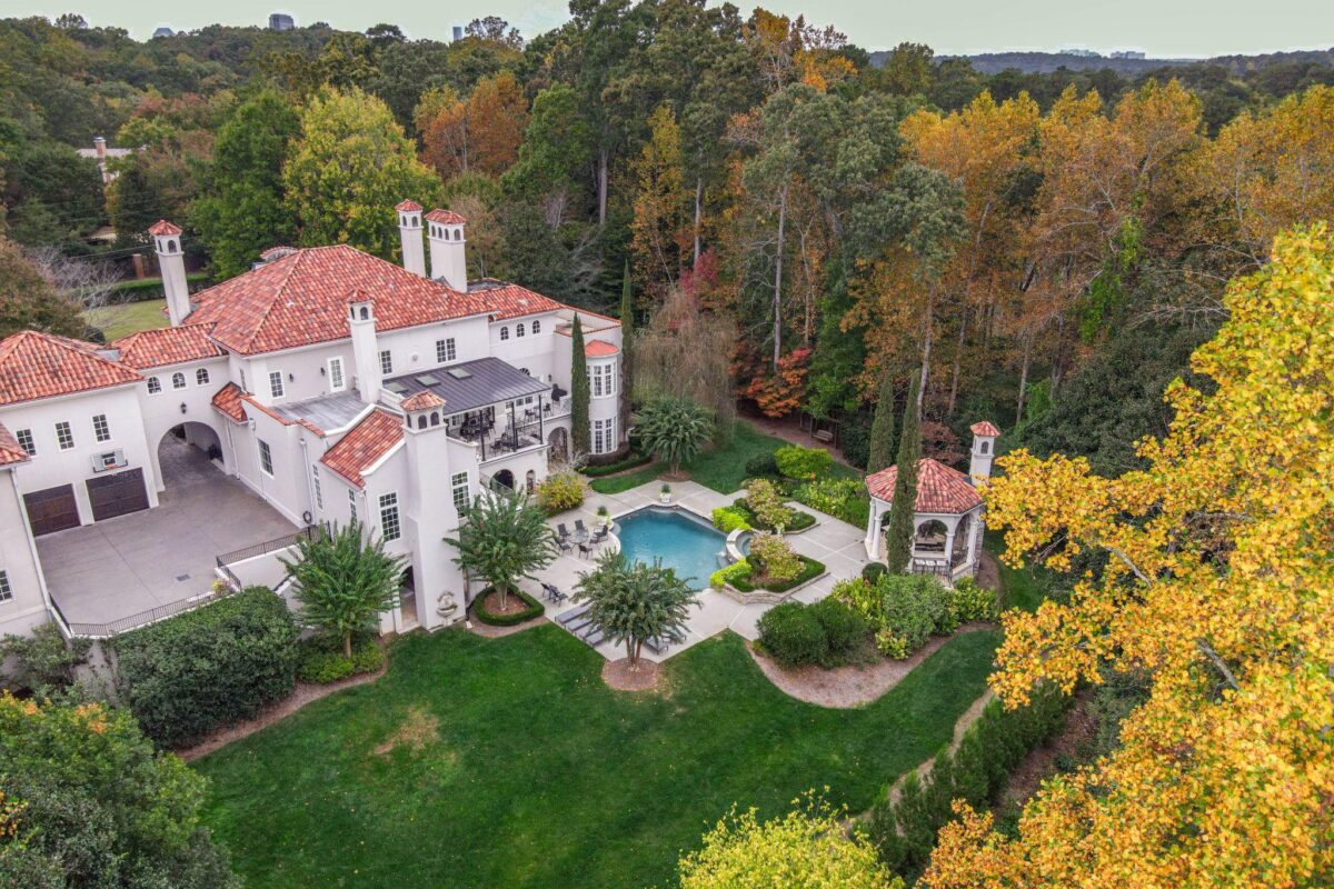 Luxury Landscape Design and Build Ideas for Estate Living